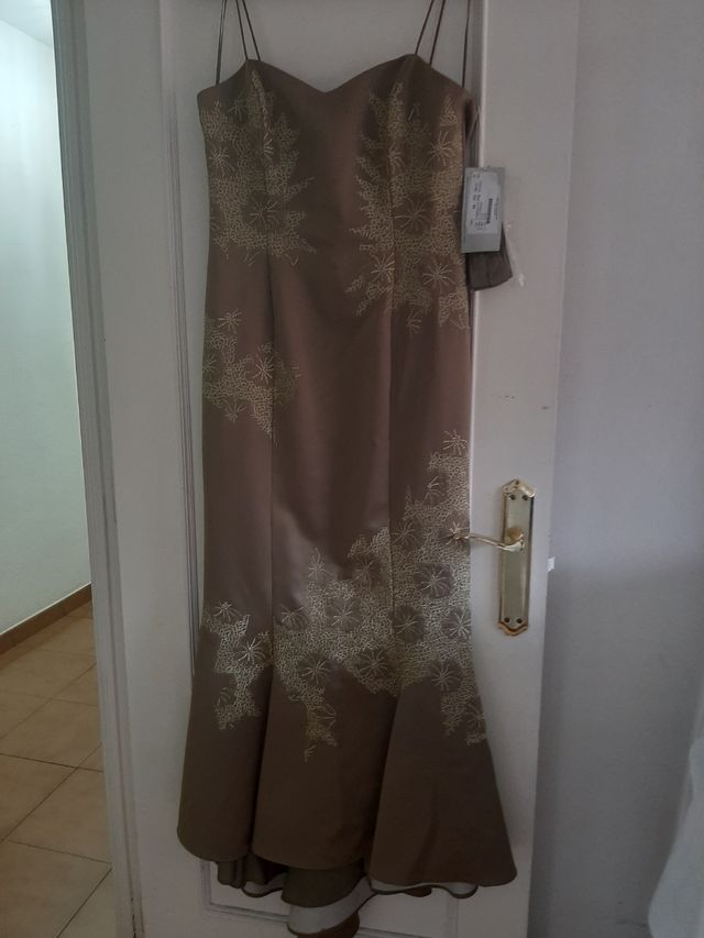 Simpatico abito mai indossato Sebende