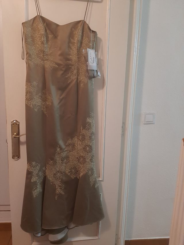 Simpatico abito mai indossato Sebende