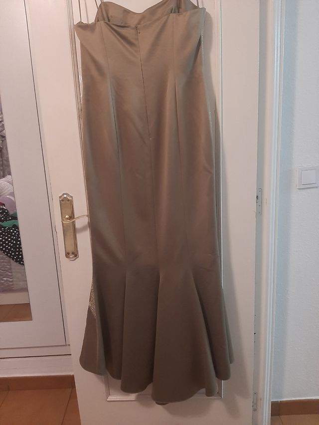 Simpatico abito mai indossato Sebende