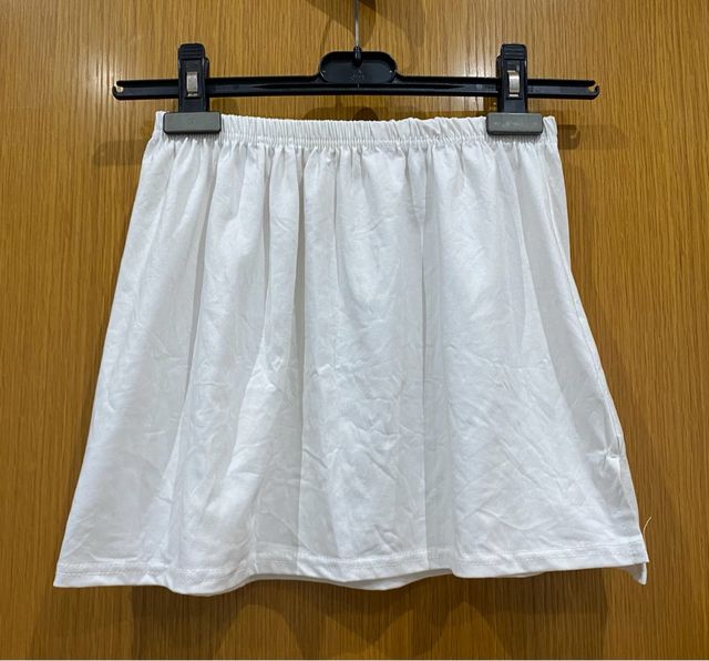 Mini falda blanca elástica