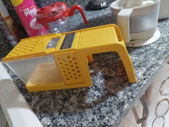 Rallador de cocina multiusos