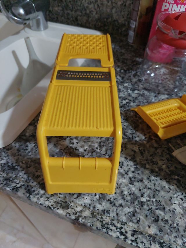 Rallador de cocina multiusos