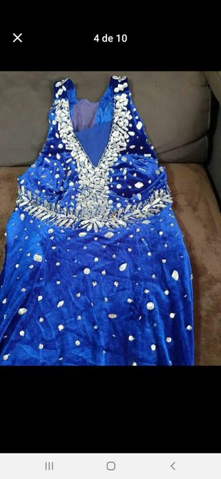 Abito elegante nero e oro