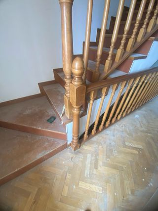 Barandilla madera escalera