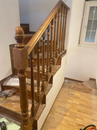 Barandilla madera escalera