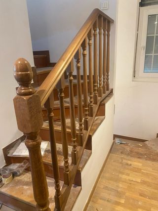 Barandilla madera escalera