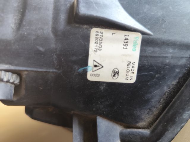 Antiniebla Ford Fiesta - faro