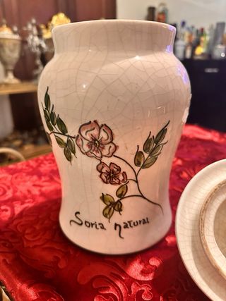 Albarelos farmacia años 80 (Manises) ceramica