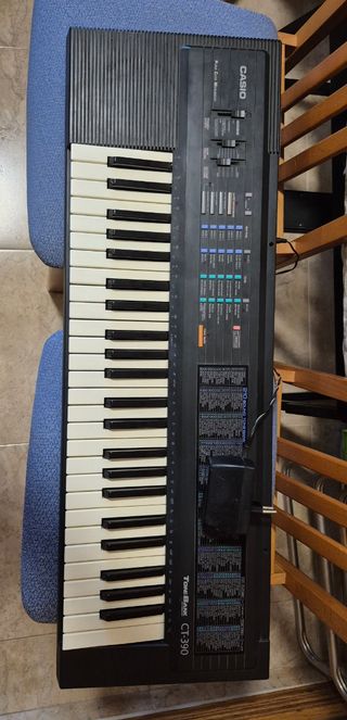 Teclado Casio CT-390 ToneBank