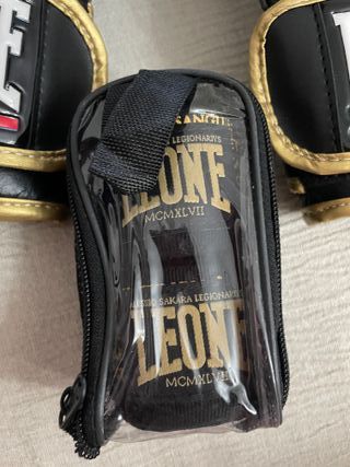 Guantes boxeo Leone Muay Thai