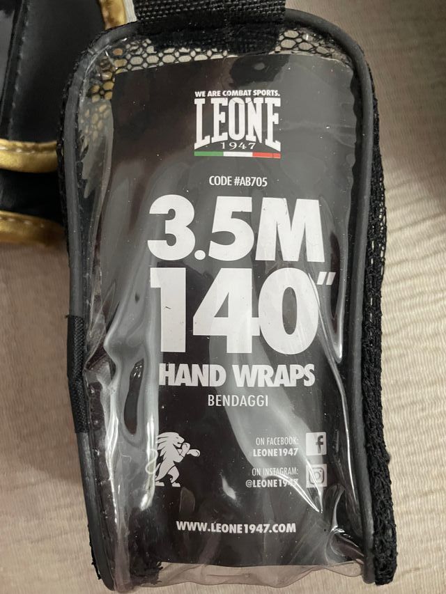 Guantes boxeo Leone Muay Thai
