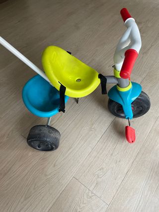Triciclo Smoby infantil usado