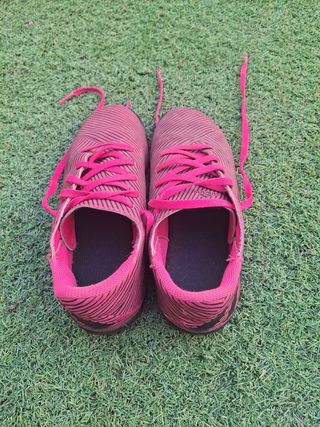 Botas fútbol Adidas rosa