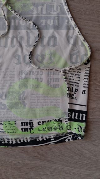 Top ajustado Bershka verano playa Talla M