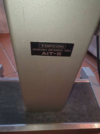 Topcon - Refractómetro automático con mesa elevado