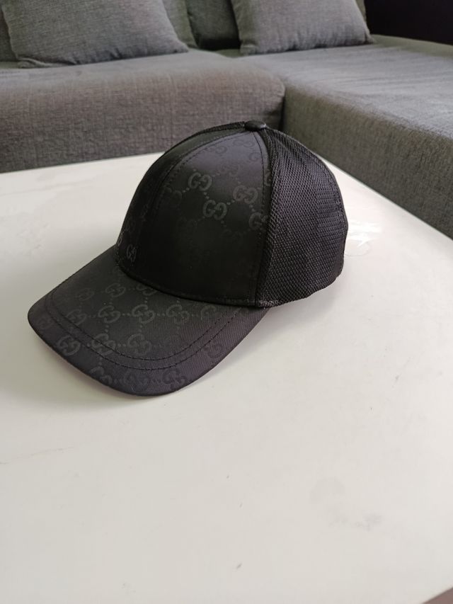 Gorra Gucci negra