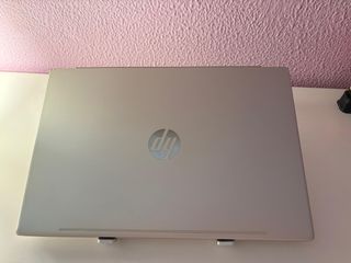 Portátil HP Pavilion - Dorado