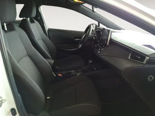 Toyota Corolla Hybrid Business