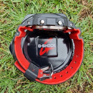 Casio G-Shock DW-5700 caja de acero