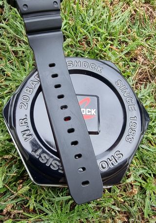 Casio G-Shock DW-5700 caja de acero