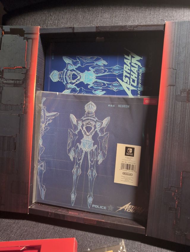 Astral Chain Edición Coleccionista - Sin juego