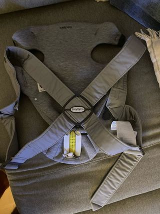 Mochila BabyBjorn Mini Portabebés Gris