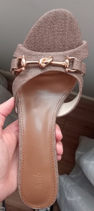 Sandalias tacón marrón T.39