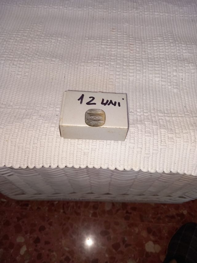 Botones vintage (5) - cierre tienda