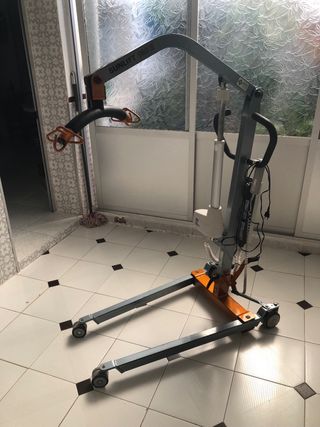 Grúa SUNLIFT 130E paciente