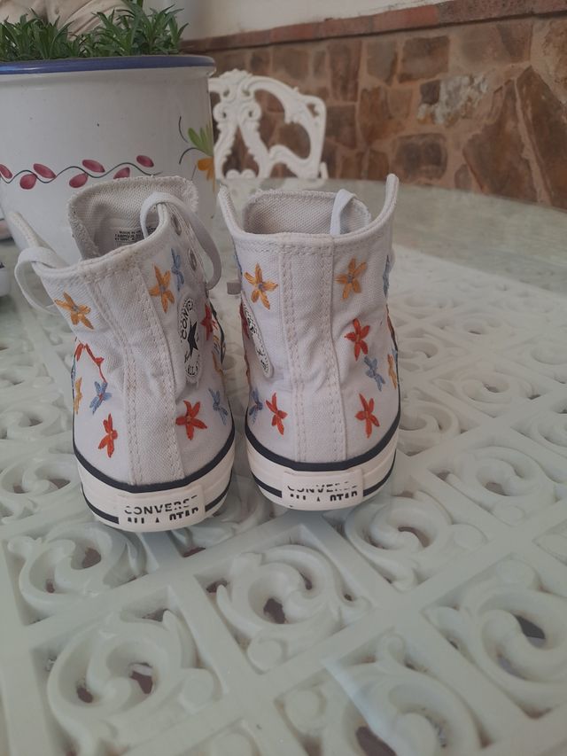 Converse alte bianche taglia 34