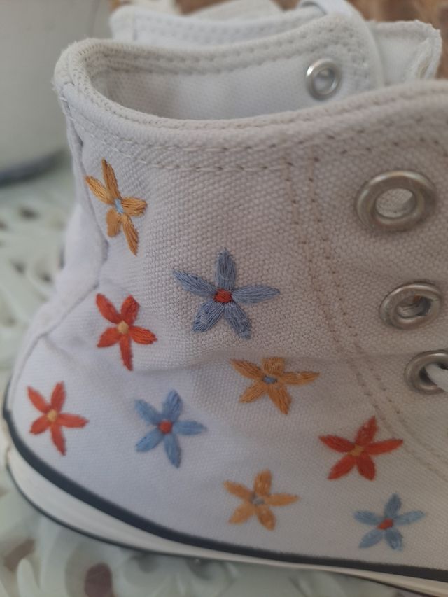 Converse alte bianche taglia 34