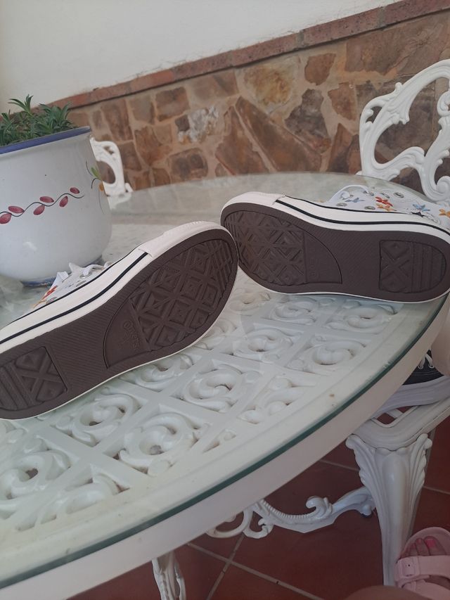 Converse alte bianche taglia 34