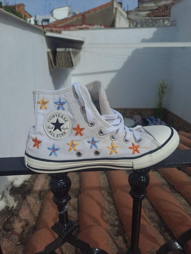 Converse alte bianche taglia 34