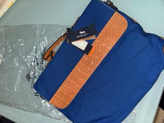H&B Borsa 24 ore blu harmont & blaine
