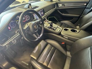 Porsche Panamera 2021