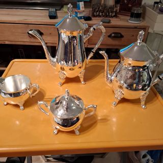 Juego de té plateado