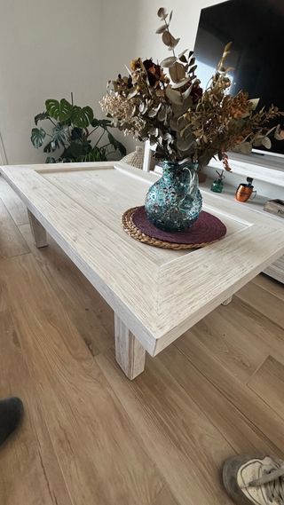 Mesa centro OBLAK de BANAK blanca de madera 
