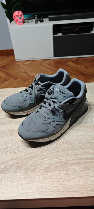 Zapatillas Nike Air Max ivo grey
