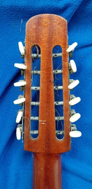 Laúd español antiguo