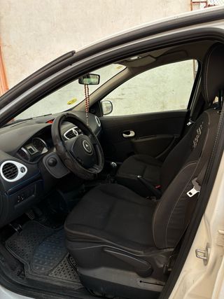 Renault Clio 2011