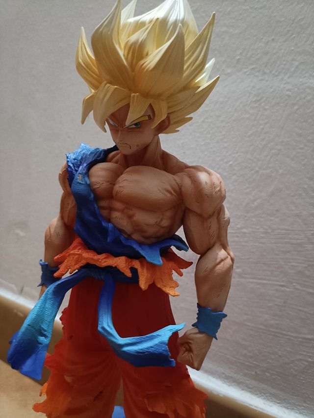 Goku SSJ Namek Figuras