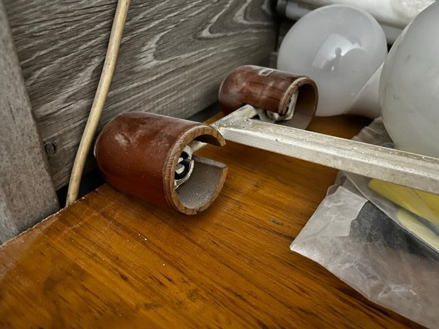 Lámpara fluorescente antigua