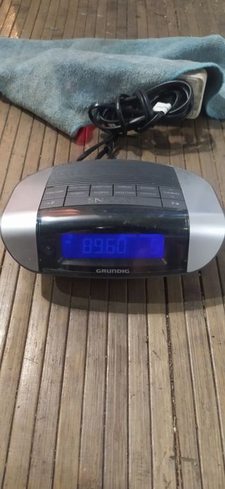 Lote radio despertador...a 5€ uno o todos 40€