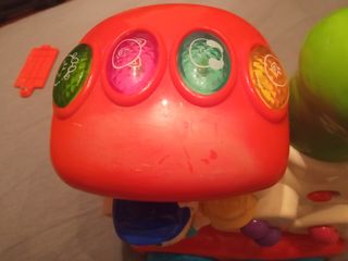 Comboio Musical Chicco - Brinquedo Infantil