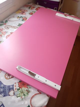 Mesa plegable de pared Ikea rosa