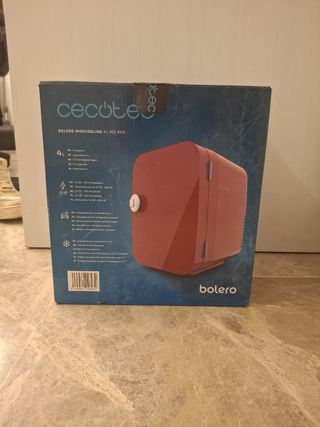 Mini nevera Cecotec Bolero 4L roja