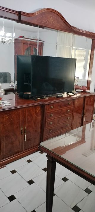 Muebles madera buena de nogal. Como nuevos