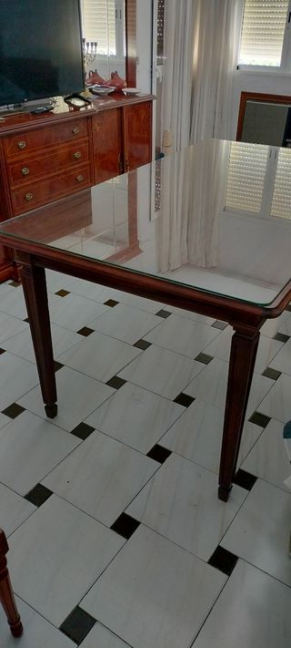 Muebles madera buena de nogal. Como nuevos