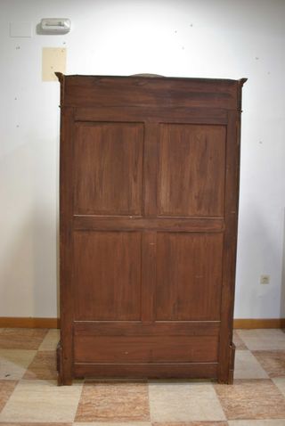 Vitrina antigua de madera de caoba