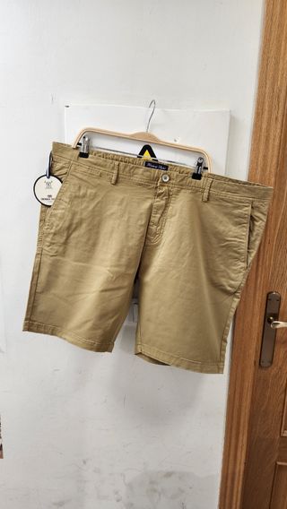 Bermuda beige talla grande